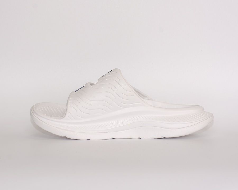 Шльопанці HOKA Ora Luxe White / Navy Blue, 1134150-W8-EU-40, розмір: W8 / EU 40 (25 см) 1134150-W8-EU-40 фото