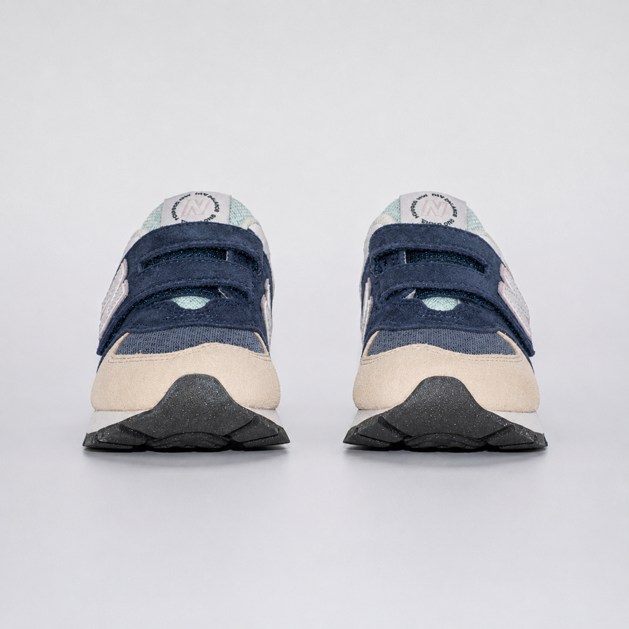 Оригінальні дитячі кросівки New Balance 574 Hook & Loop Navy / Beige / White, PV574DN2, розмір: 31 (18,5 см) PV574DN2-EU31 фото